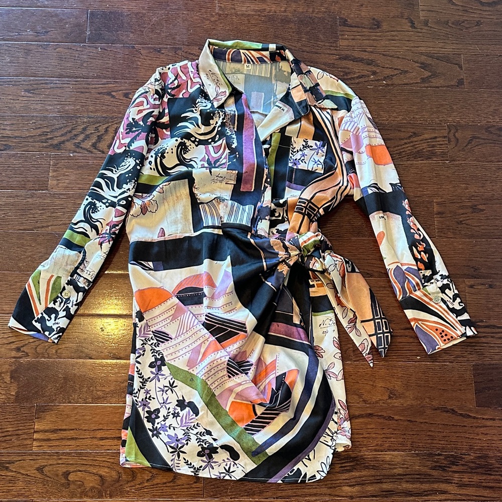 Colorful Patterned Wrap Dress size medium so beautiful!
